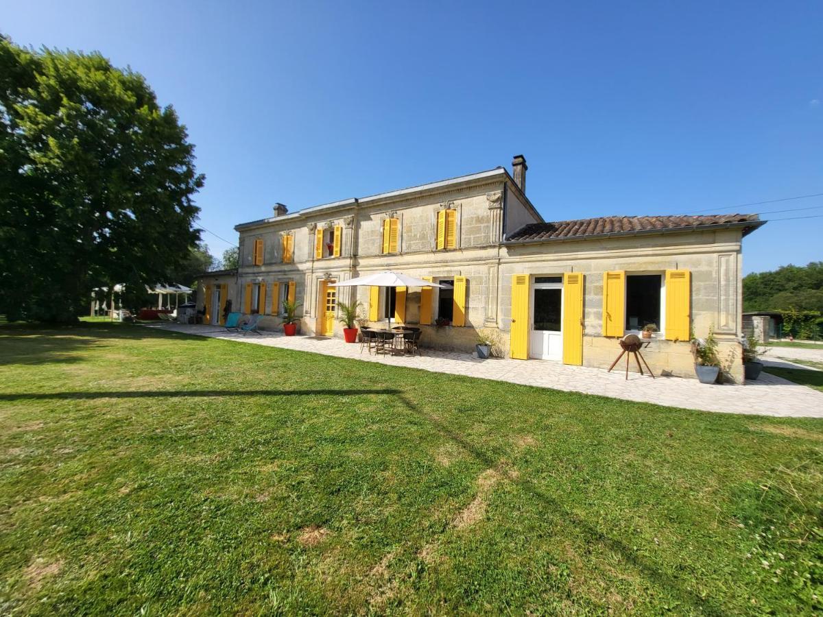SaugonDomaine De La Sarrotte住宿加早餐旅馆 外观 照片